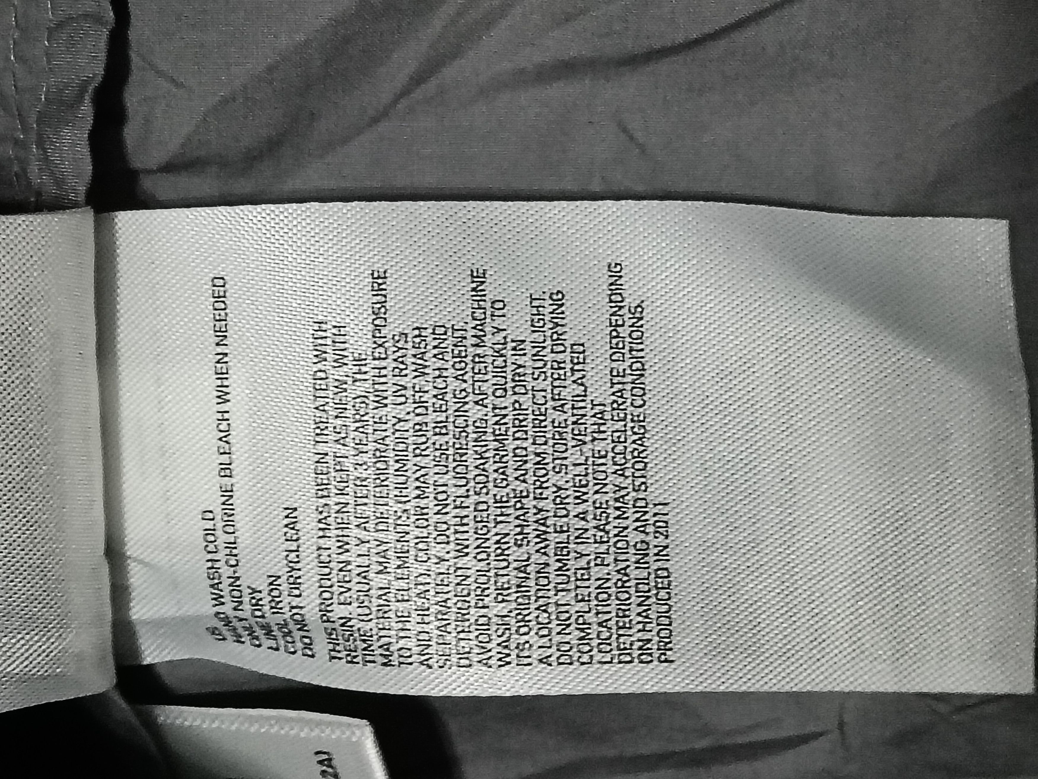 Jun Takahashi × Undercover × Uniqlo JUN TAKAHASHI UNIQLO UNDERCOVER LIGHT JACKET Size US M / EU 48-50 / 2 - 4 Thumbnail