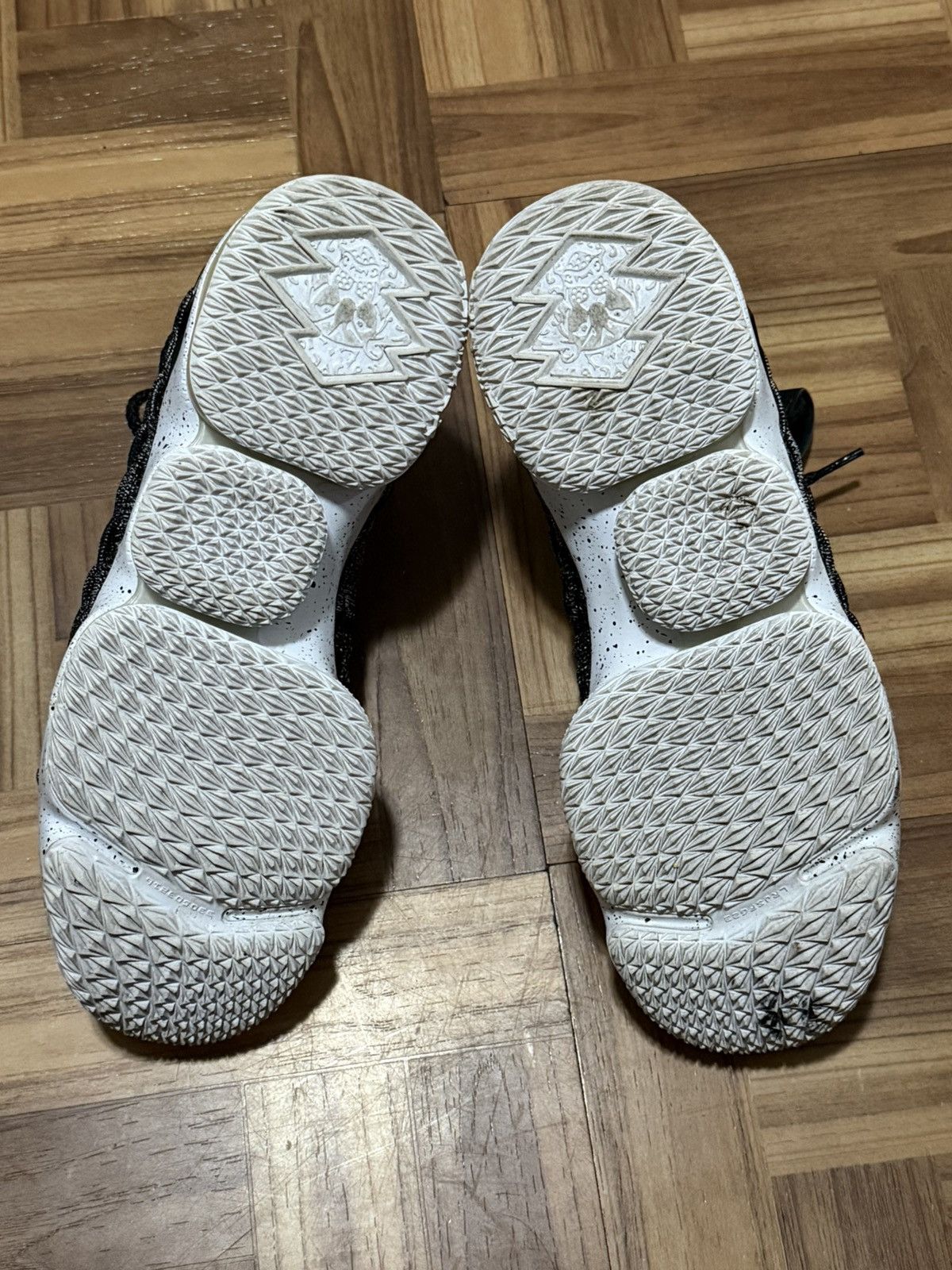 Nike Nike LeBron 15 Ashes Size US 11 / EU 44 - 5 Thumbnail