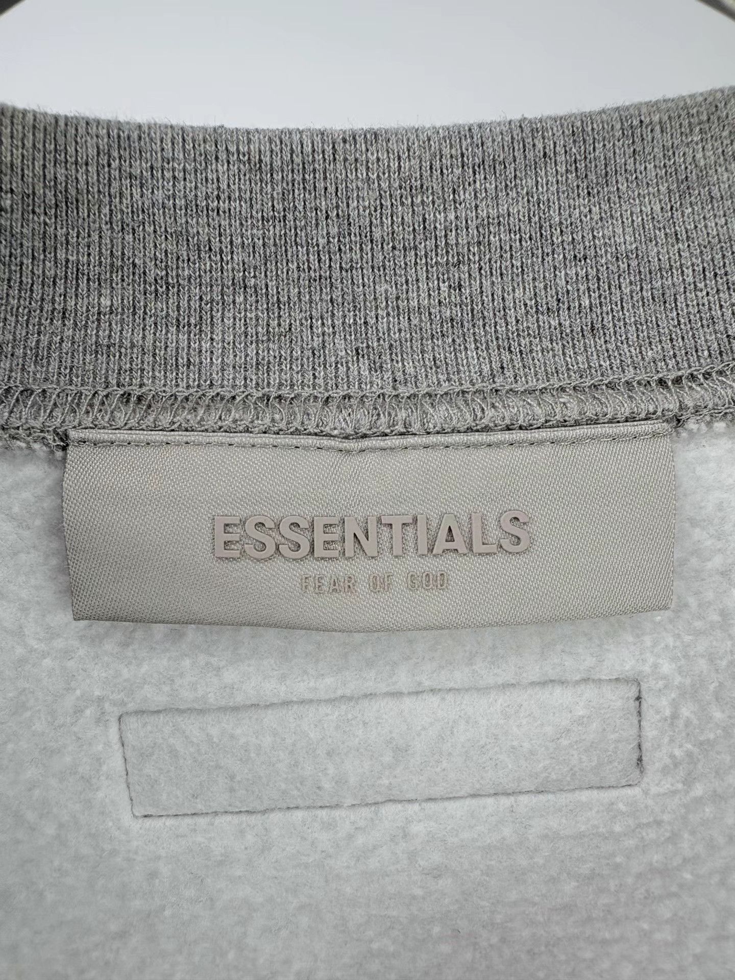 Essentials ESSENTIALS Large Back Logo Long Sleeve Sweatshirt Size US L / EU 52-54 / 3 - 4 Thumbnail