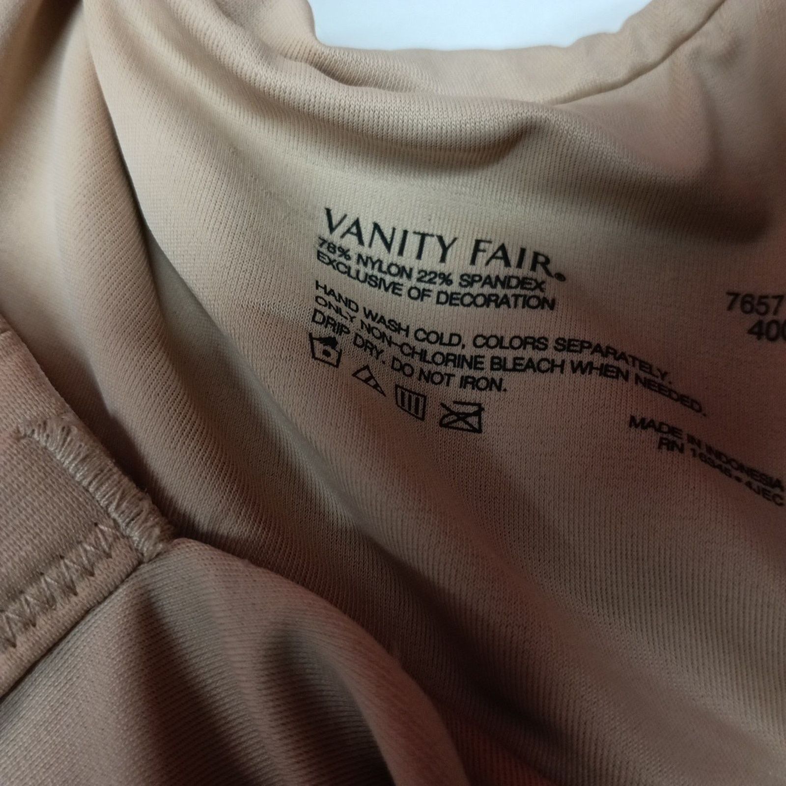 Other Vanity Fair Radiant Underwire Bra Size 40C Honey Beige Size ONE SIZE - 5 Thumbnail