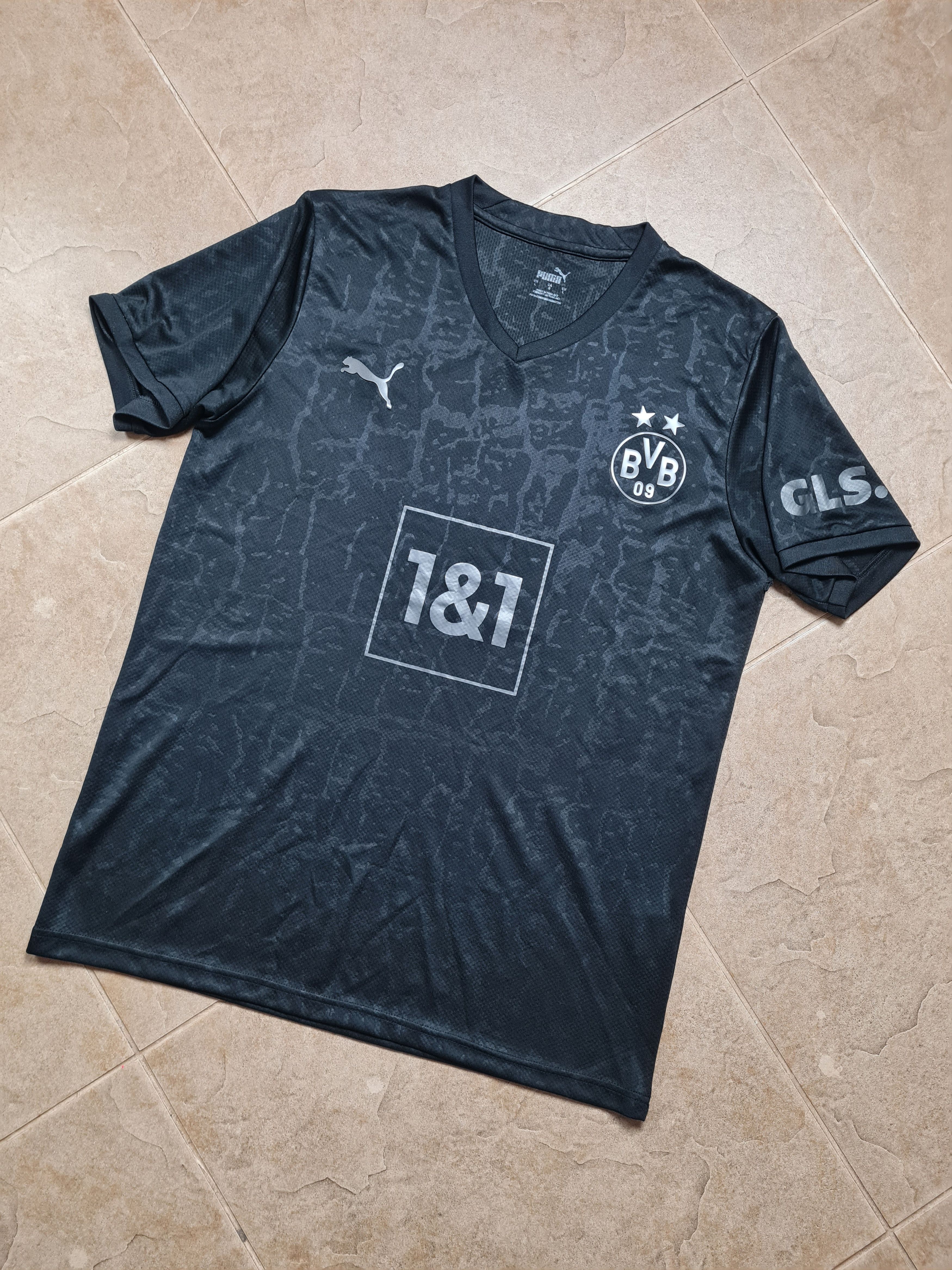 Puma Jersey Puma Borussia Dortmund Soccer Special shirt 2022 Size US L / EU 52-54 / 3 - 6 Thumbnail