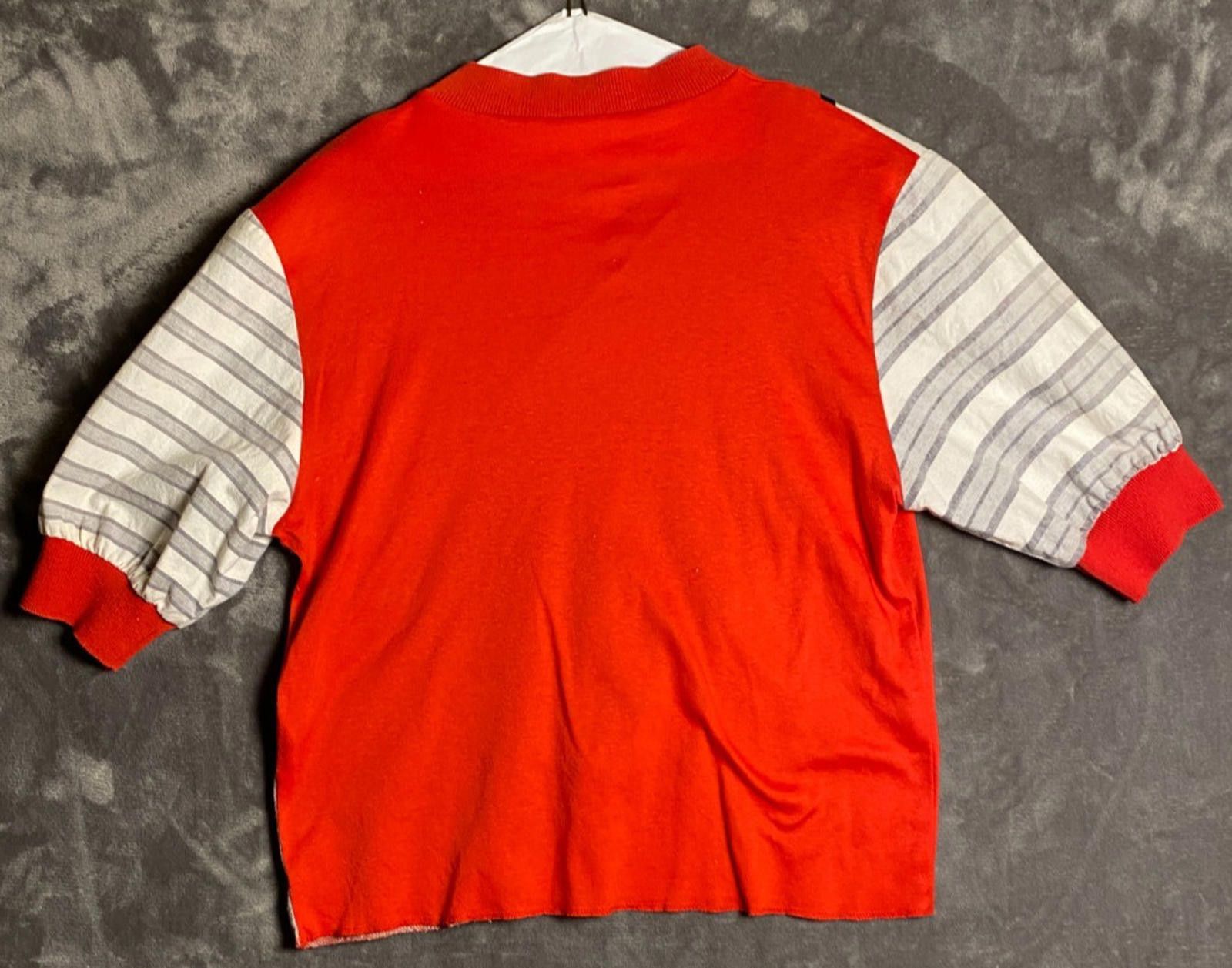 The Unbranded Brand 80s Women Red with Blk and Grey Abst Pattern Sweatshirt (B8) Size M / US 6-8 / IT 42-44 - 2 Thumbnail