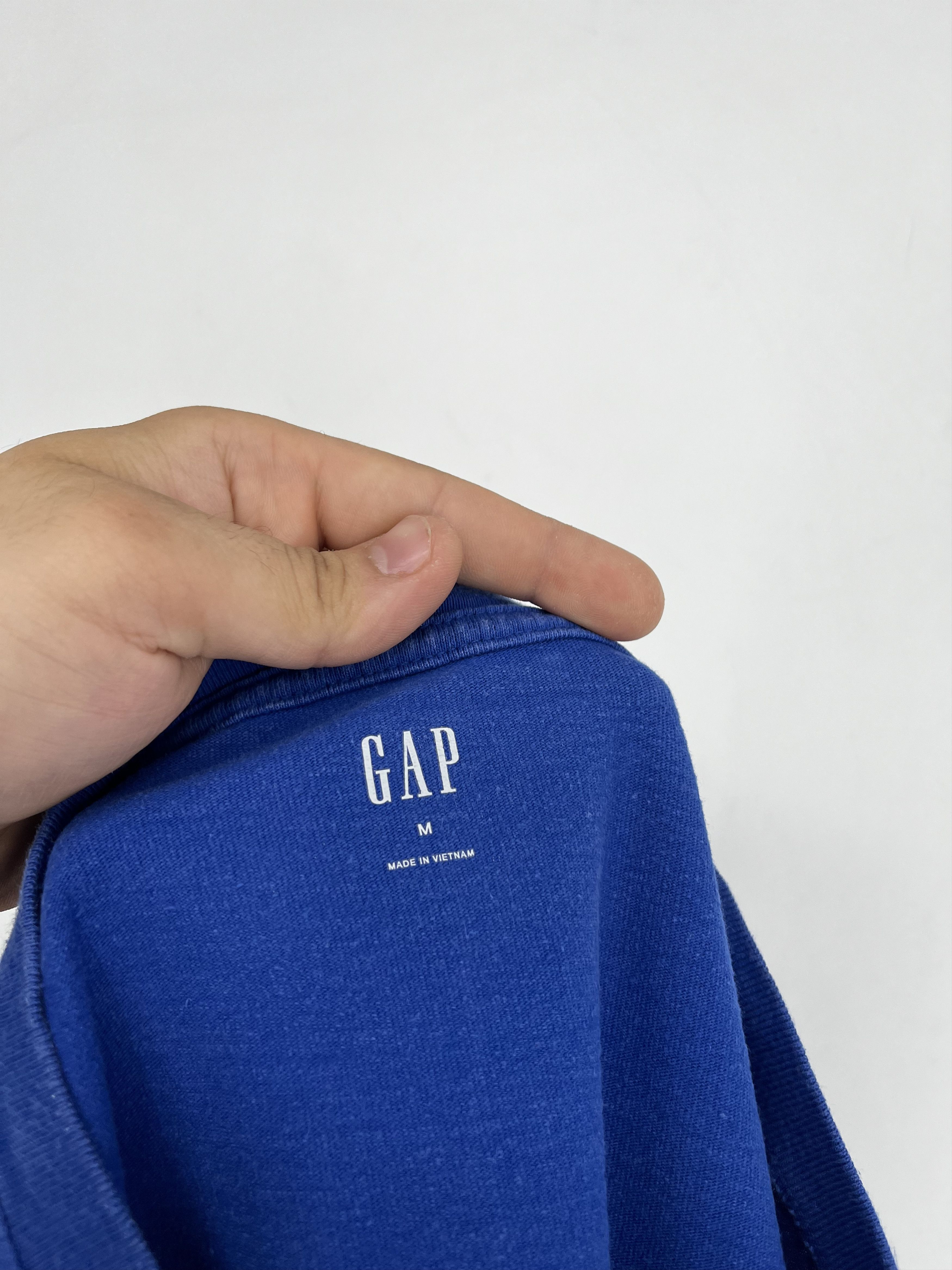 Gap Vintage Y2K Gap Logo T-Shirt Streetwear Fashion Size M Size US M / EU 48-50 / 2 - 10 Thumbnail
