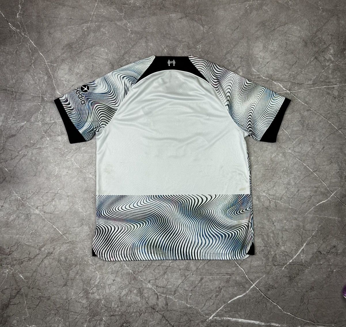Nike × Vintage Nike Liverpool Soccer Jersey Blokecore Rare Style Casual Xl Size US XL / EU 56 / 4 - 2 Thumbnail