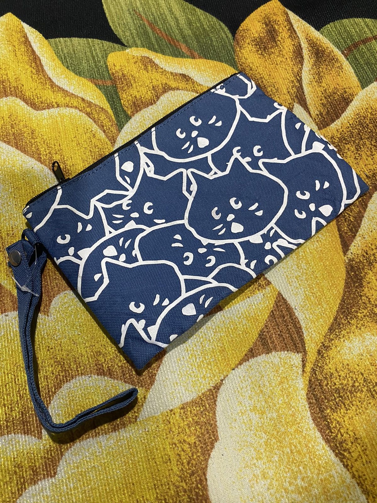 Ne Net Accept Best Offer Vintage Ne-Net Mini Clutch Bag in Blue, Women's
