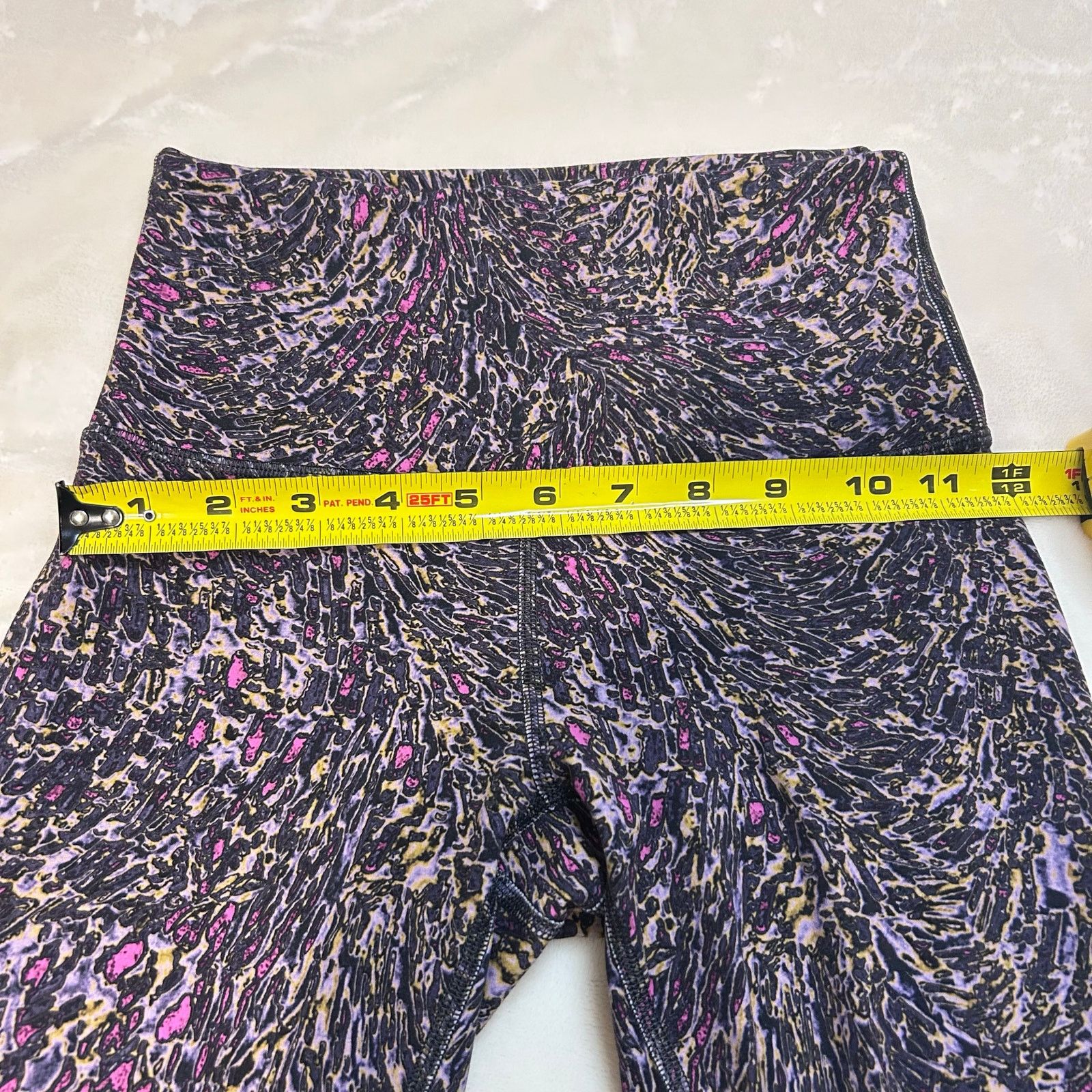 Lululemon Lululemon Topography Multi WunderTrain Hi-Rise Tight Legging Size 27" / US 4 / IT 40 - 5 Thumbnail