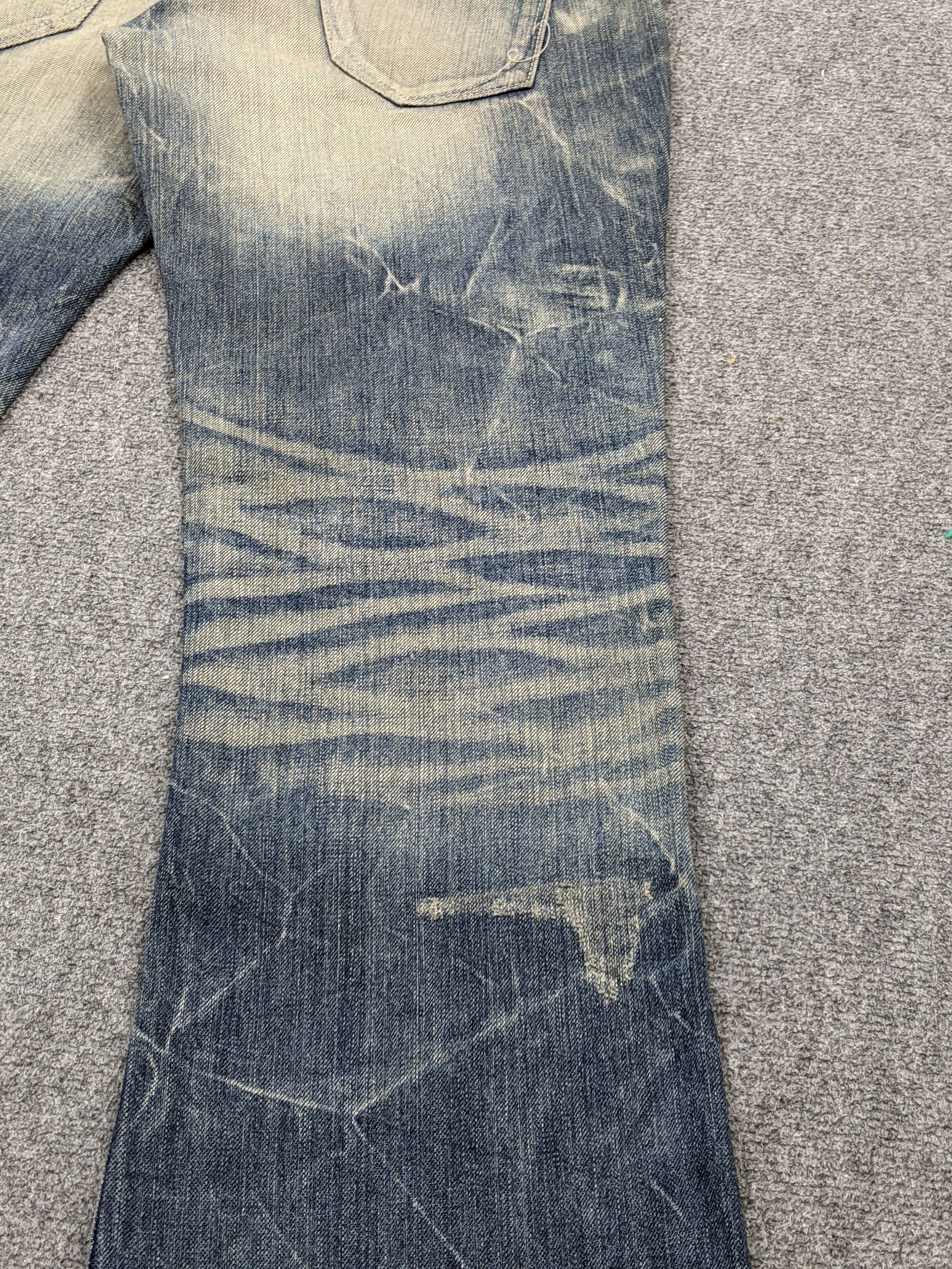 Vanquish Vanquish Flared Bootcut Faded Distressed Denim DJ0012Z Size US 35 - 17 Thumbnail
