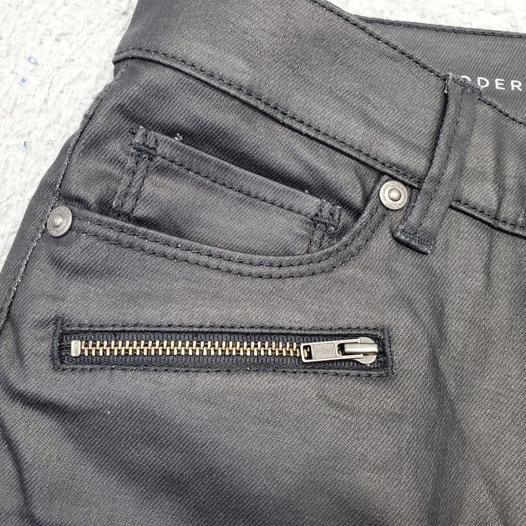 Loft LOFT Ann Taylor Pants Womens 0P Black Stretch High Waisted Modern Skinny Leg casual travel Women Size 0P Black Skinny Pants Size 25" / US 0 / IT 36 - 8 Thumbnail