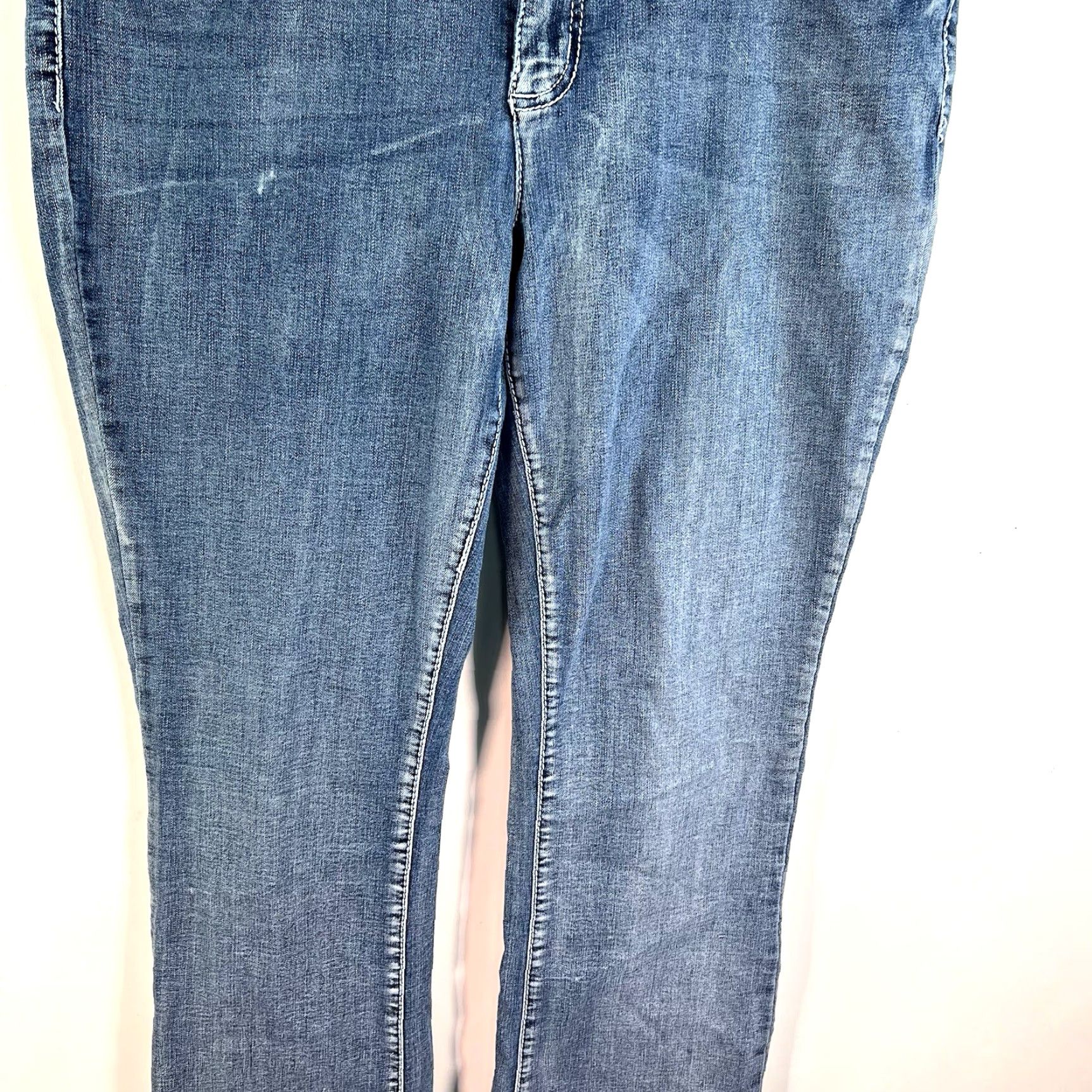 Denime Est 1946 Denim Boot-Cut Jeans Womens 16 Blue 36X33 Embroidered Beaded Rhinestone Casual Comfortable Stretch Regular Mid Rise Jeans Women Size 38" / US 16 / IT 52 - 3 Thumbnail