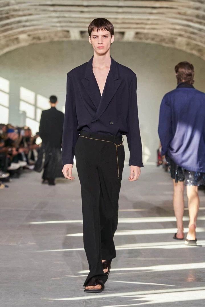 Dries Van Noten Suit with Wide Shoulders- DMC