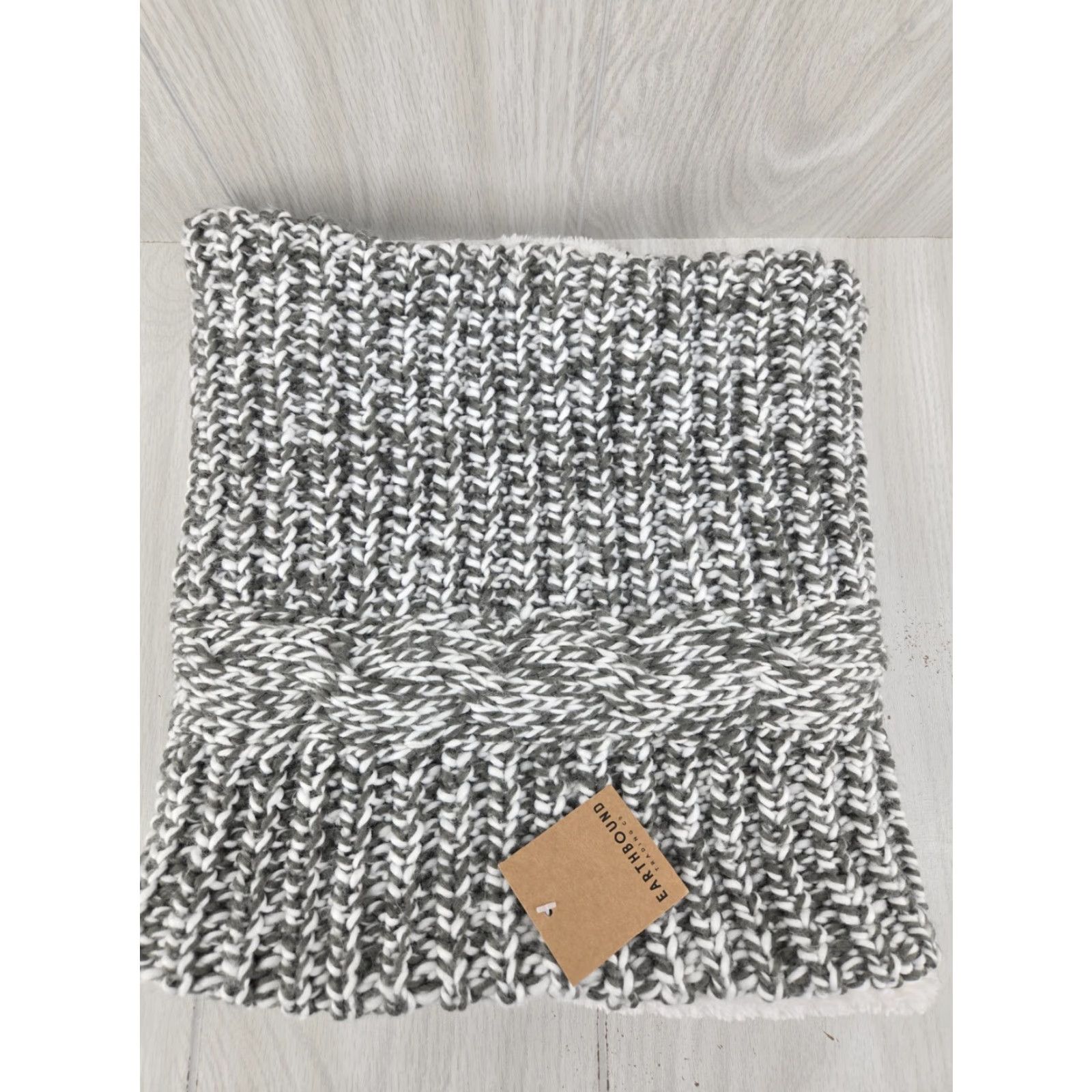 Vintage Earthbound Knit/Crochet Scarf Gray White Neck Warmer Women Scarf Knit Lightweight Soft Boho Rainbow Bohemian Fall Spring Winter Vintage No Size ONE SIZE - 2 Thumbnail