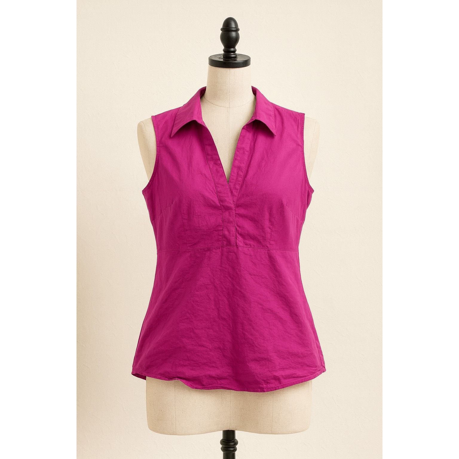 Banana Republic Banana Republic Fuchsia Sleeveless V-Neck Top – Size S Size S / US 4 / IT 40 - 1 Thumbnail