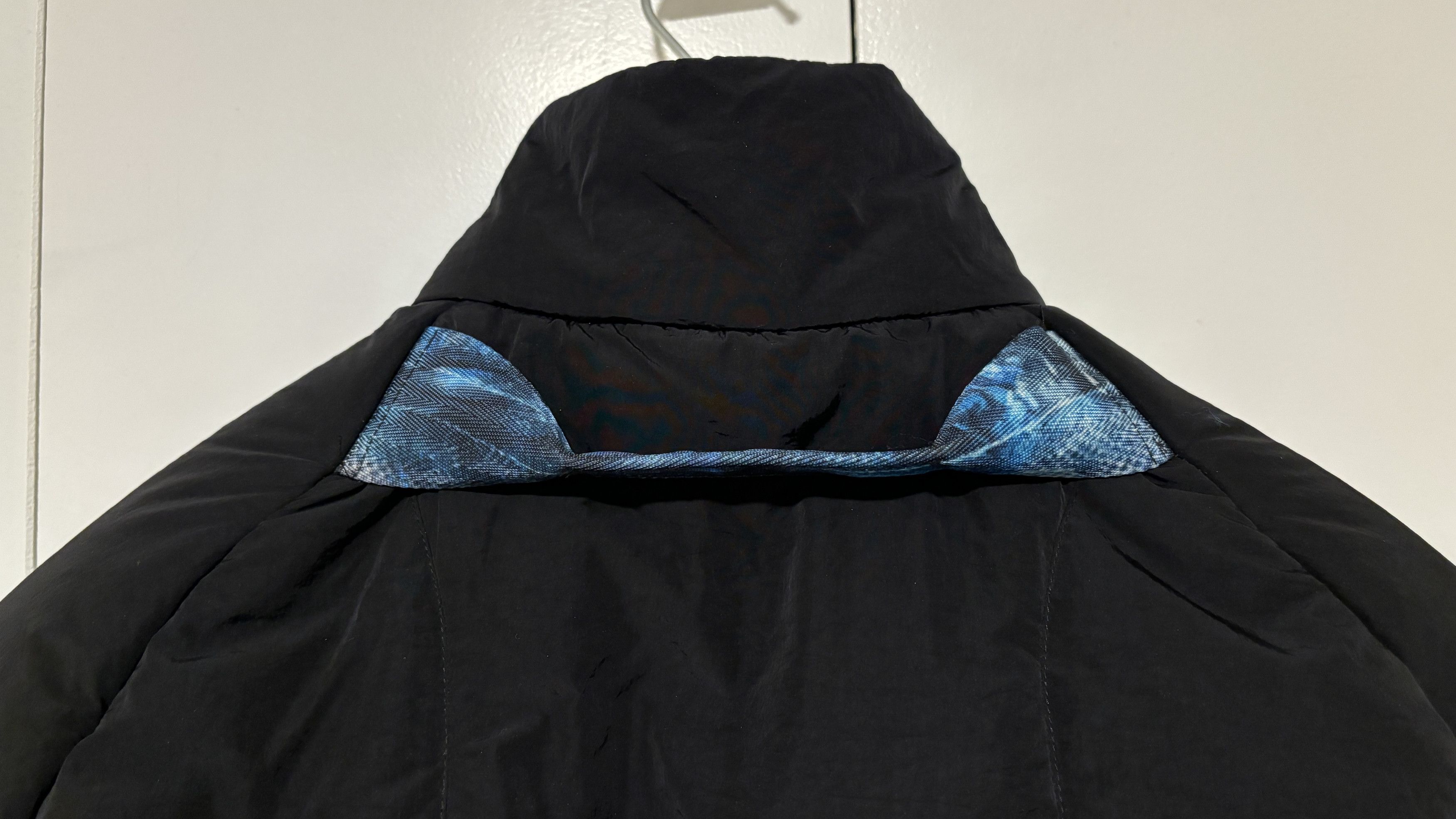 Cottweiler USD$850 BNWT Erosion Puffa Black Bomber Jacket M-L Size US M / EU 48-50 / 2 - 5 Thumbnail
