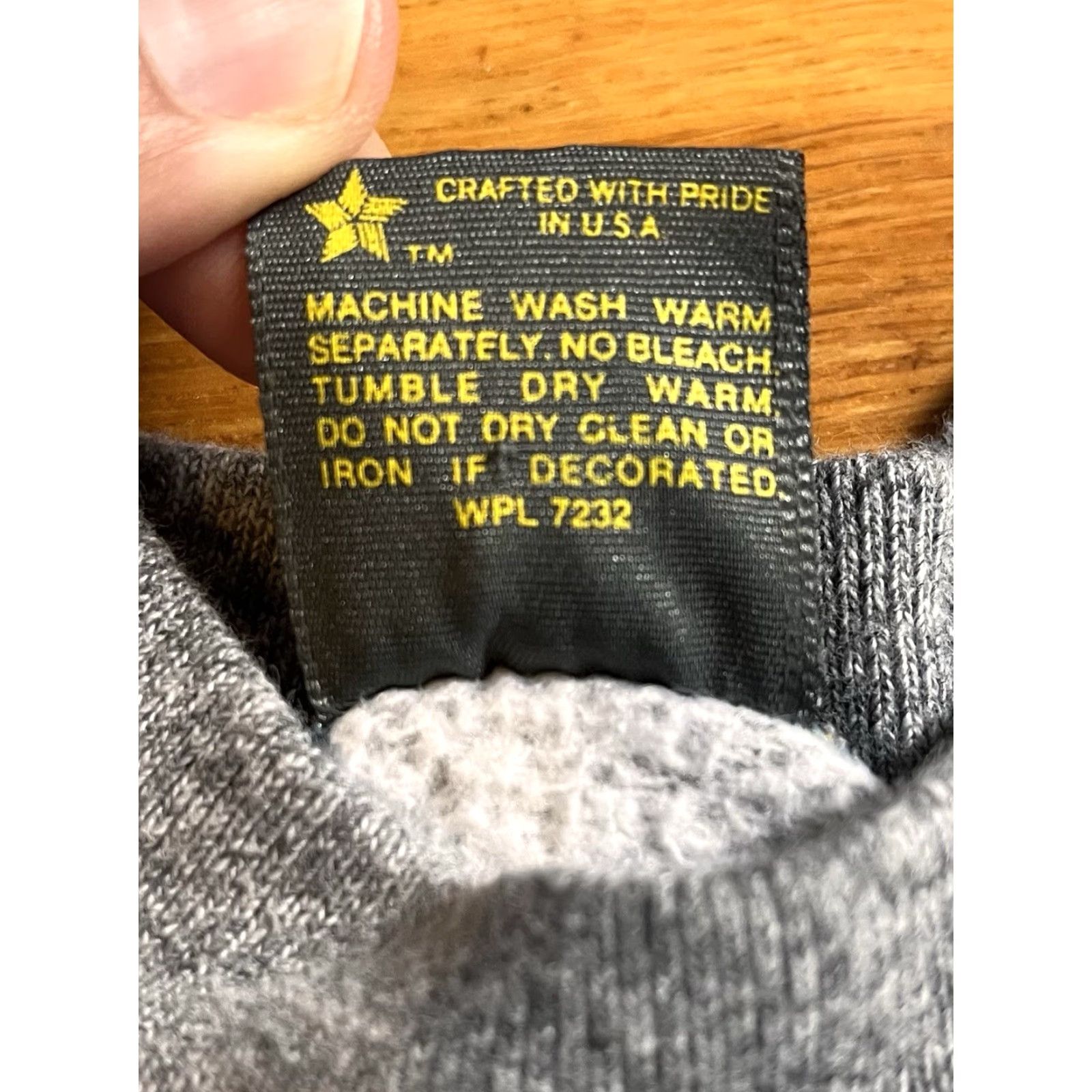 Vintage VINTAGE Ronald Reagan 1985 Inauguration Sweatshirt Men’s M Grey 80s Jerzees by Russell Graphic Print Crew Neck Raglan USA Flag 80s Classic Retro Size US S / EU 44-46 / 1 - 5 Thumbnail