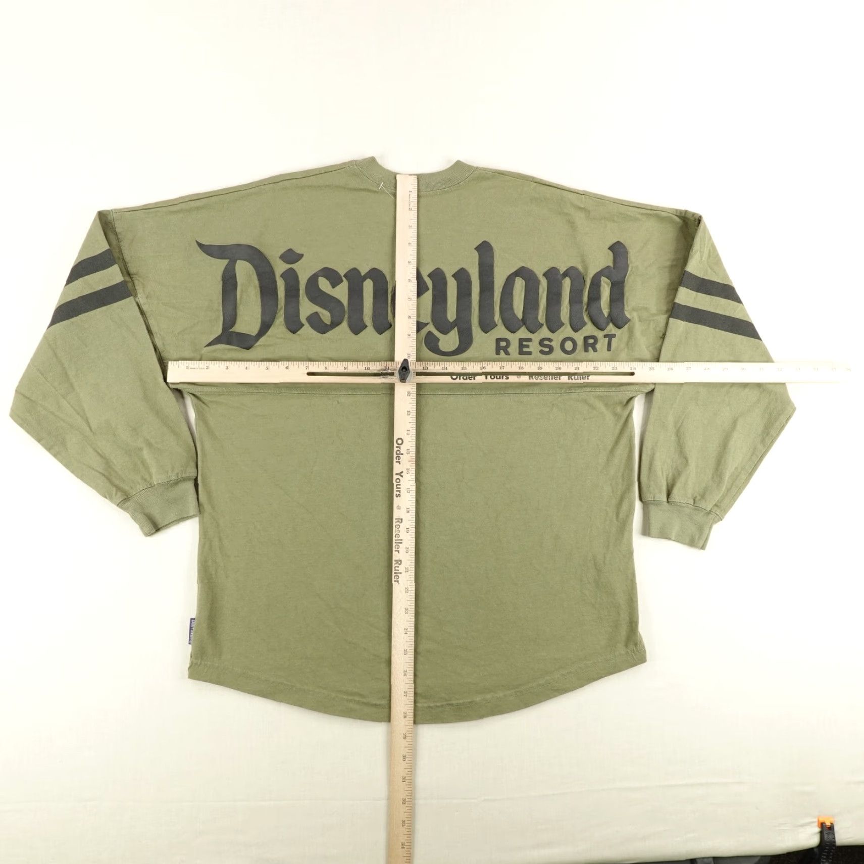 Disney VINTAGE Disney Spirit Jersey Shirt Mens Medium Green Black Disneyland Parks Adult T-Shirt Disney Logo Graphic Print 90s Mens Size US M / EU 48-50 / 2 - 5 Thumbnail