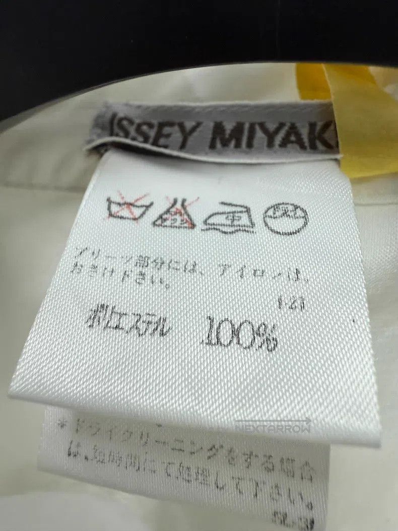 Issey Miyake Issey Miyake Pleated Pointed Collar Shirt Size US M / EU 48-50 / 2 - 6 Thumbnail