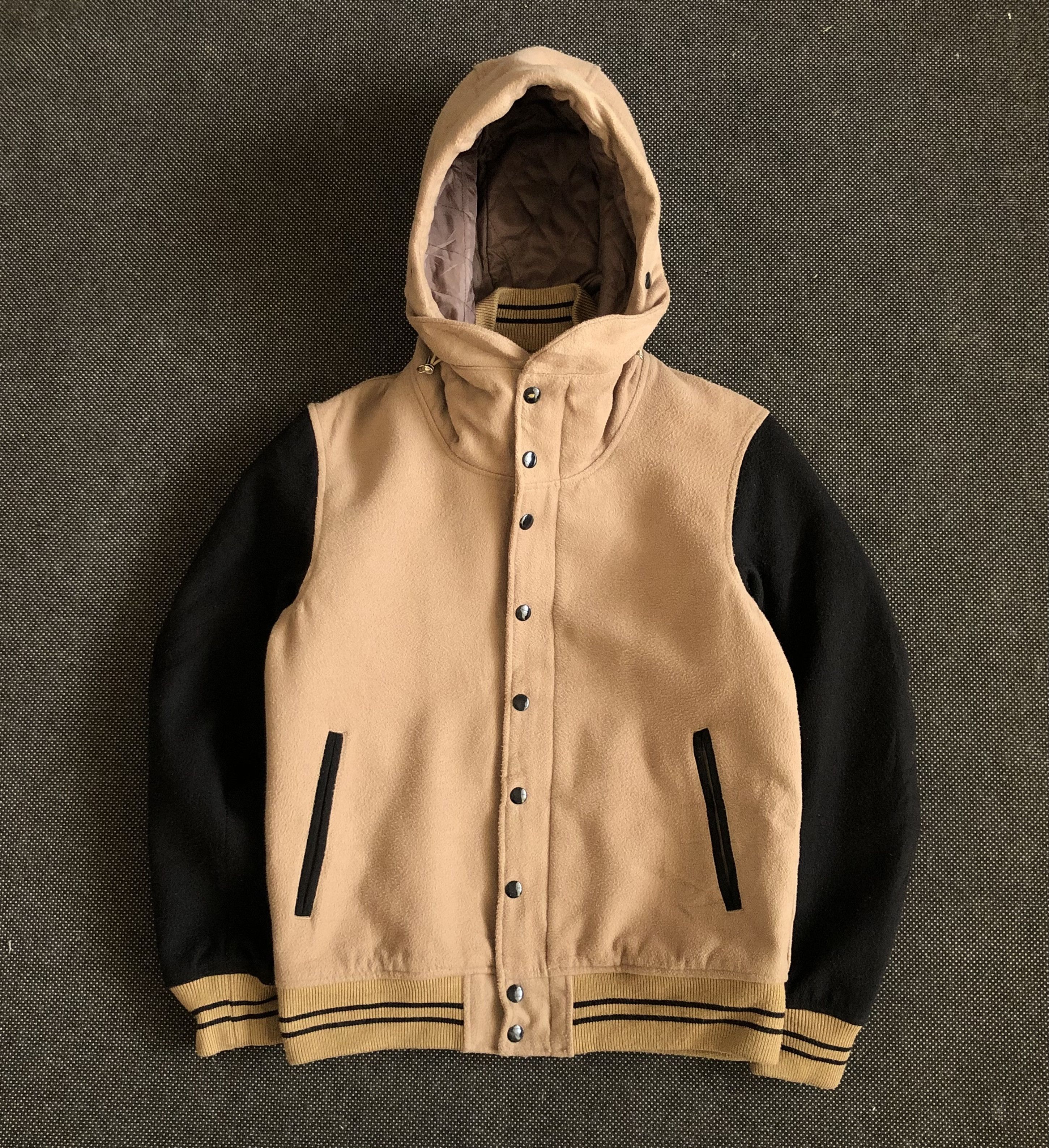 Beams Plus JAPAN’S BEAMS HOODED VARSITY W QUILT LINING Size US M / EU 48-50 / 2 - 2 Thumbnail