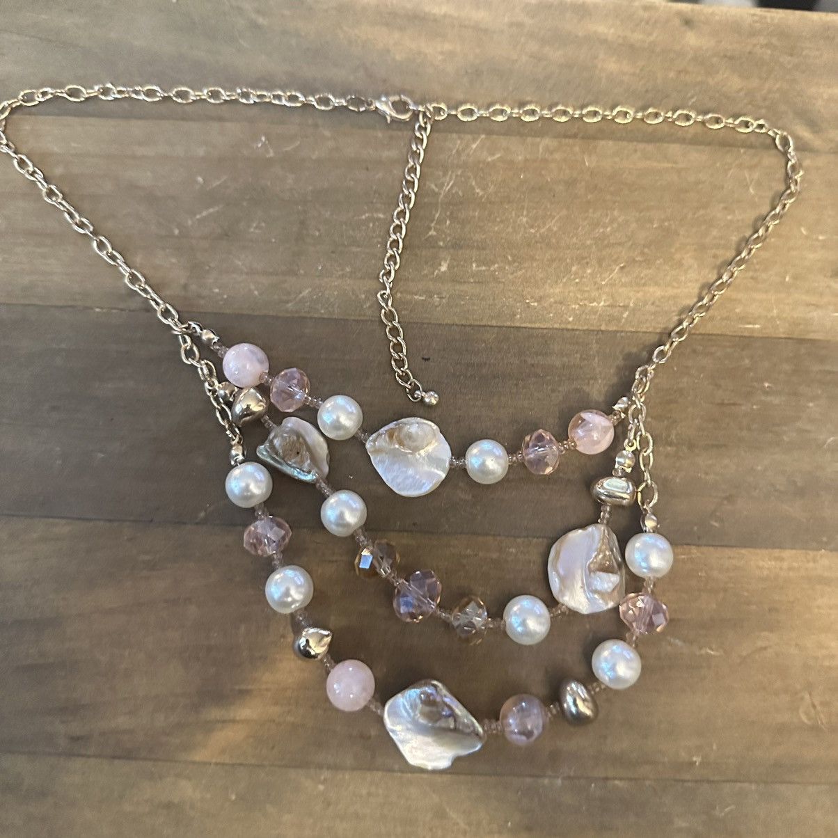 Other Mother of Pearl and bead layered necklace Size ONE SIZE - 2 Thumbnail