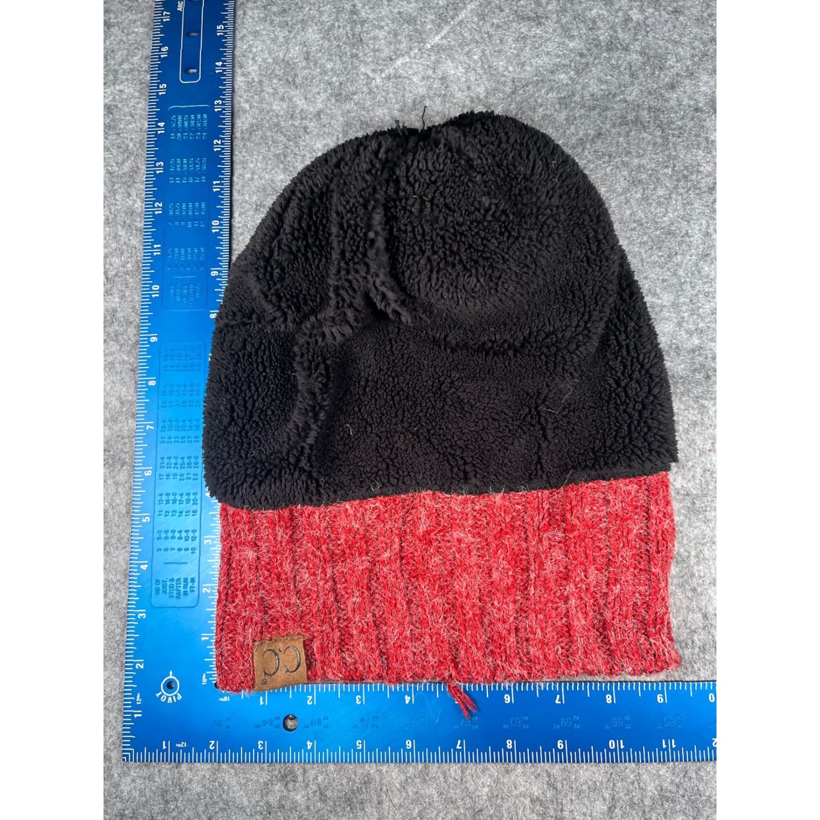 Vintage C.C Exclusive Beanie Toque Women One Size Red Black Plaid Knit 100% Acrylic Pom Beanie Hat Womens Size ONE SIZE - 6 Thumbnail