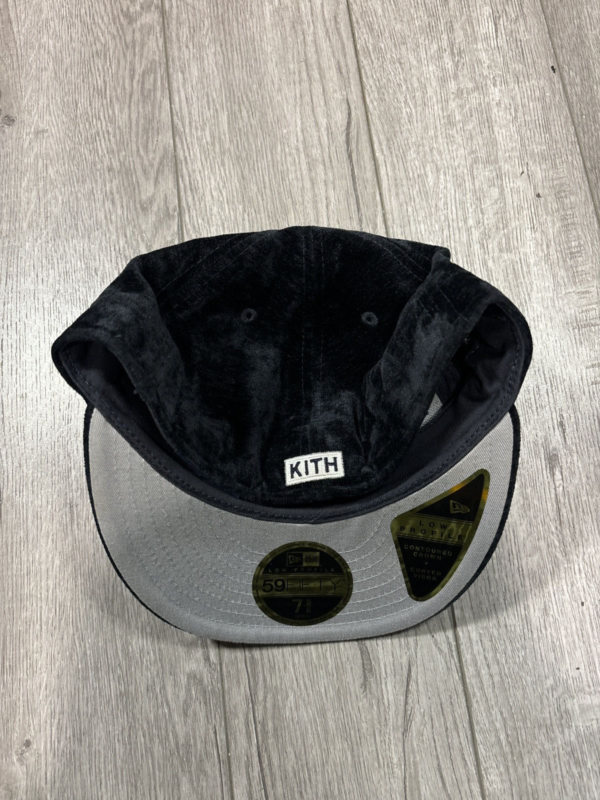 Kith × New York Yankees Kith Velvet Yankee Size ONE SIZE - 5 Thumbnail