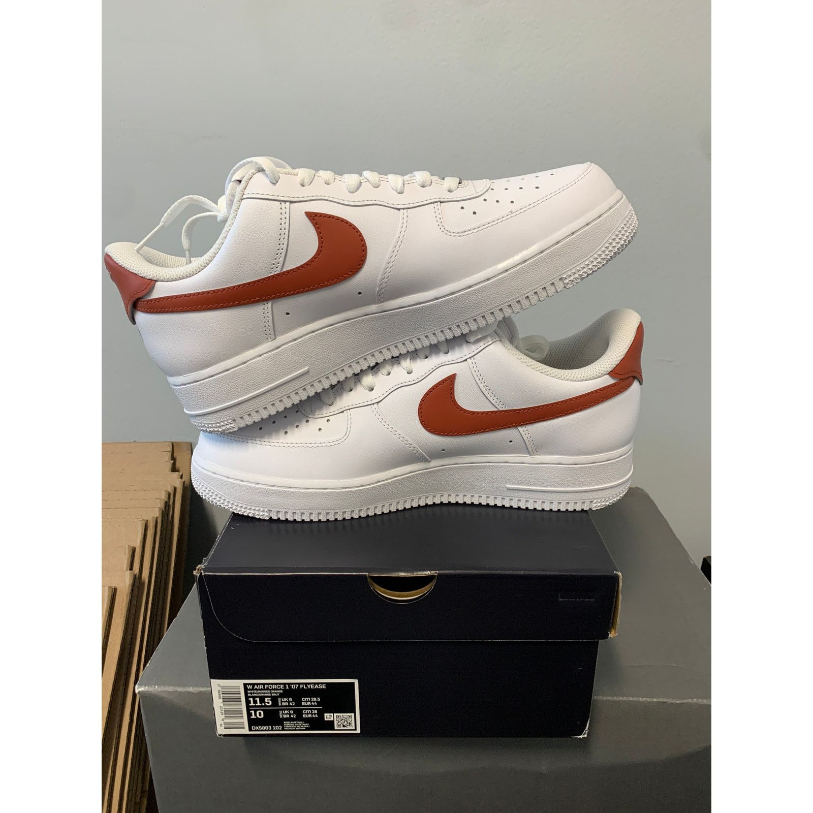 Nike NIKE AIR FORCE ONE AF1 WHITE LIGHT BROWN Size 10 Mens Size US 10 / EU 43 - 5 Thumbnail