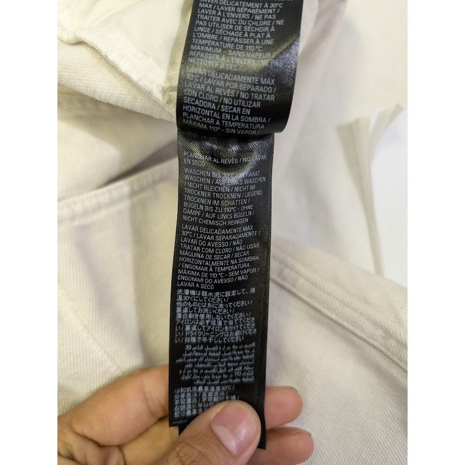 Balenciaga o1rshd1 Loose Fit Jeans White Denim in Cream Size US 26 / EU 42 - 18 Thumbnail