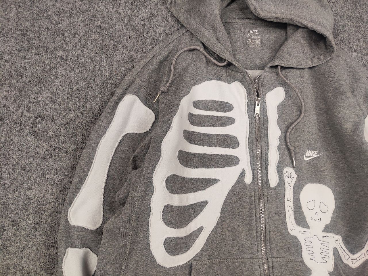 Nike Nike skeleton Logo vintage Rare reworked Zip Hoodie Y2K Size US L / EU 52-54 / 3 - 8 Thumbnail