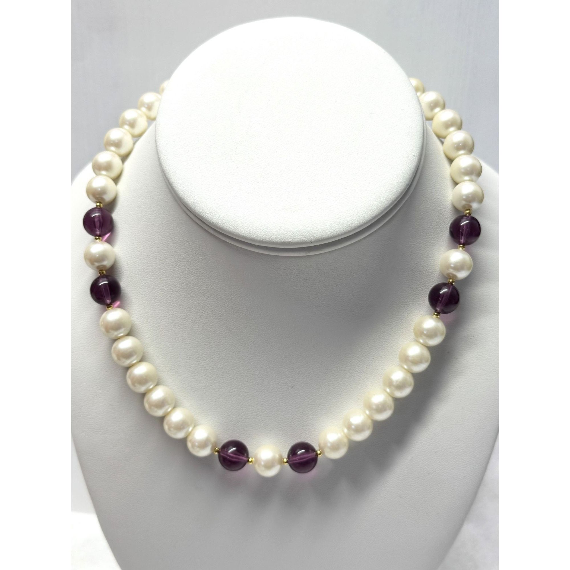 Vintage Vintage purple faux pearl beaded collar choker necklace Size ONE SIZE - 1 Thumbnail