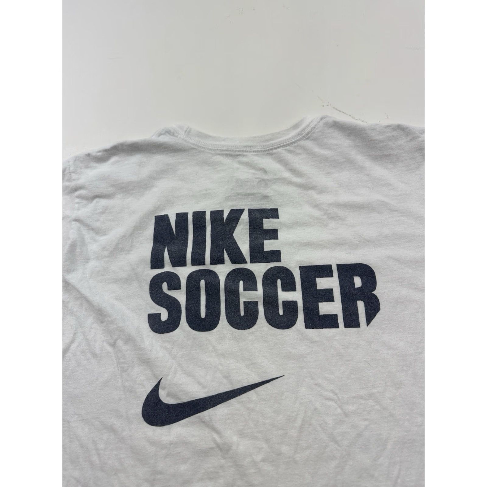 Nike Nike Shirt Mens Large White Crossfire Soccer Oregon Short Sleeve Crew Neck Size US L / EU 52-54 / 3 - 5 Thumbnail