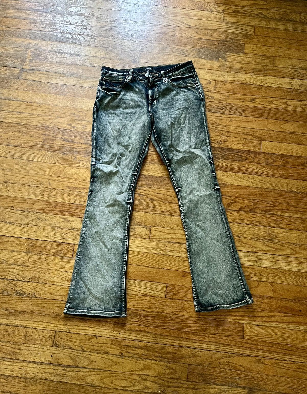 Fashion Nova Washed Denim Flared Jeans - Fashion Nova Size US 34 / EU 50 - 1 Thumbnail