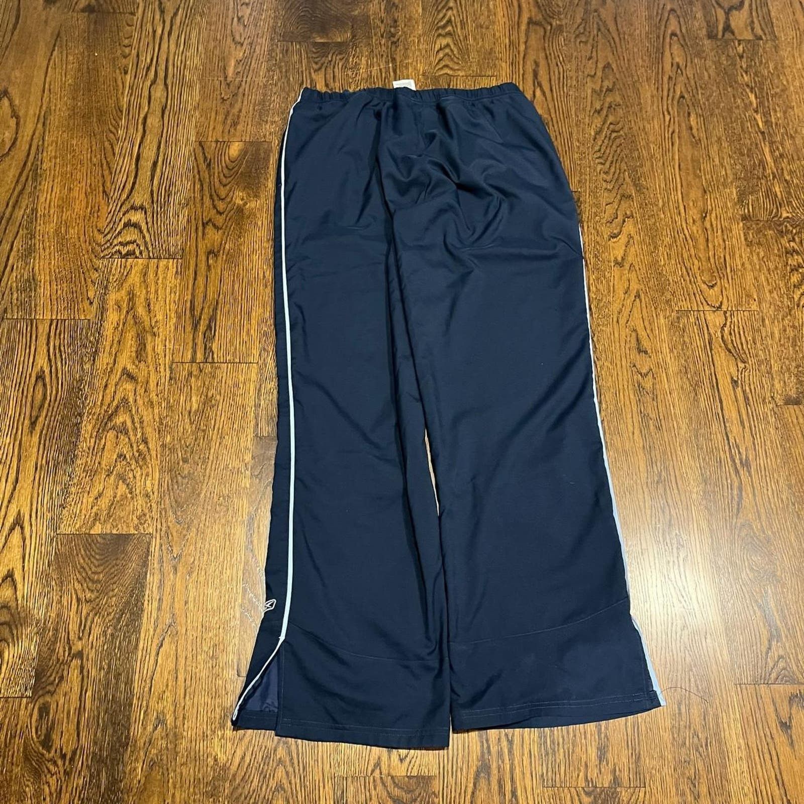 Reebok vintage 2000s baggy wide leg navy blue reebok track pants | Grailed