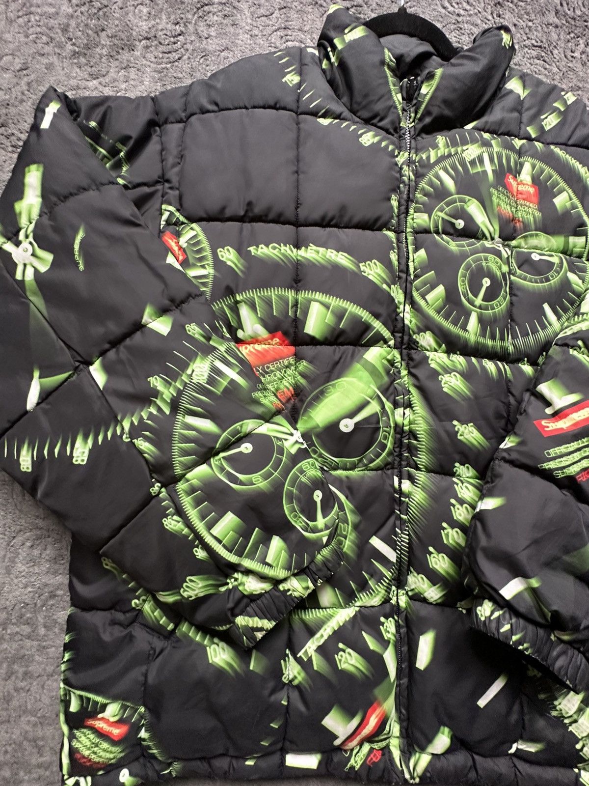 Supreme Supreme Watches Reversible Puffy Jacket 'Black' FW2020 Size US L / EU 52-54 / 3 - 6 Thumbnail
