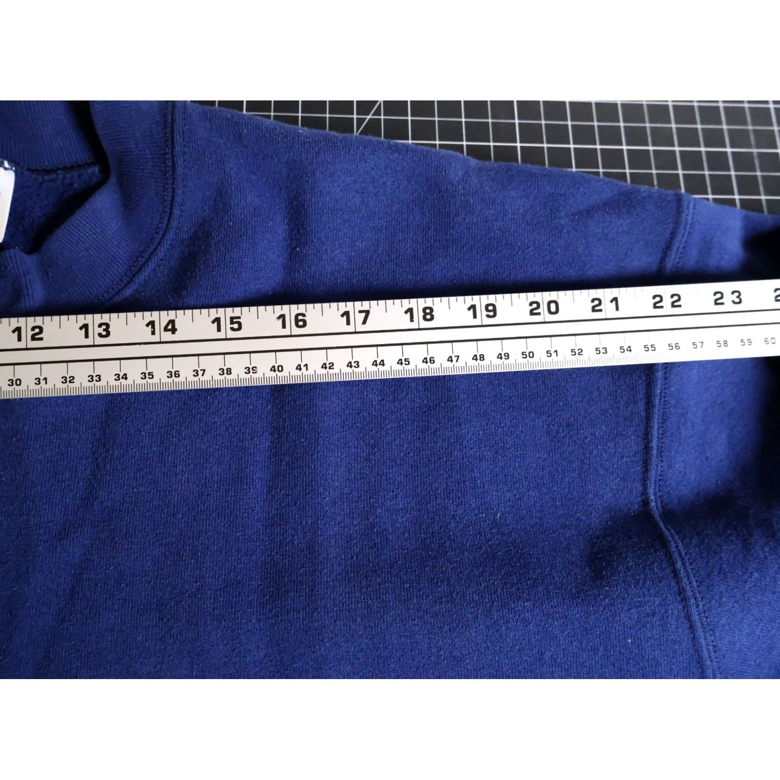 Vintage VINTAGE B.V.D Sweatshirt Mens XL Blue 50/50 Crewneck Pullover USA Tag 90s Retro Hipster Dark Blue Solid Blank Sweater Size US XL / EU 56 / 4 - 7 Thumbnail