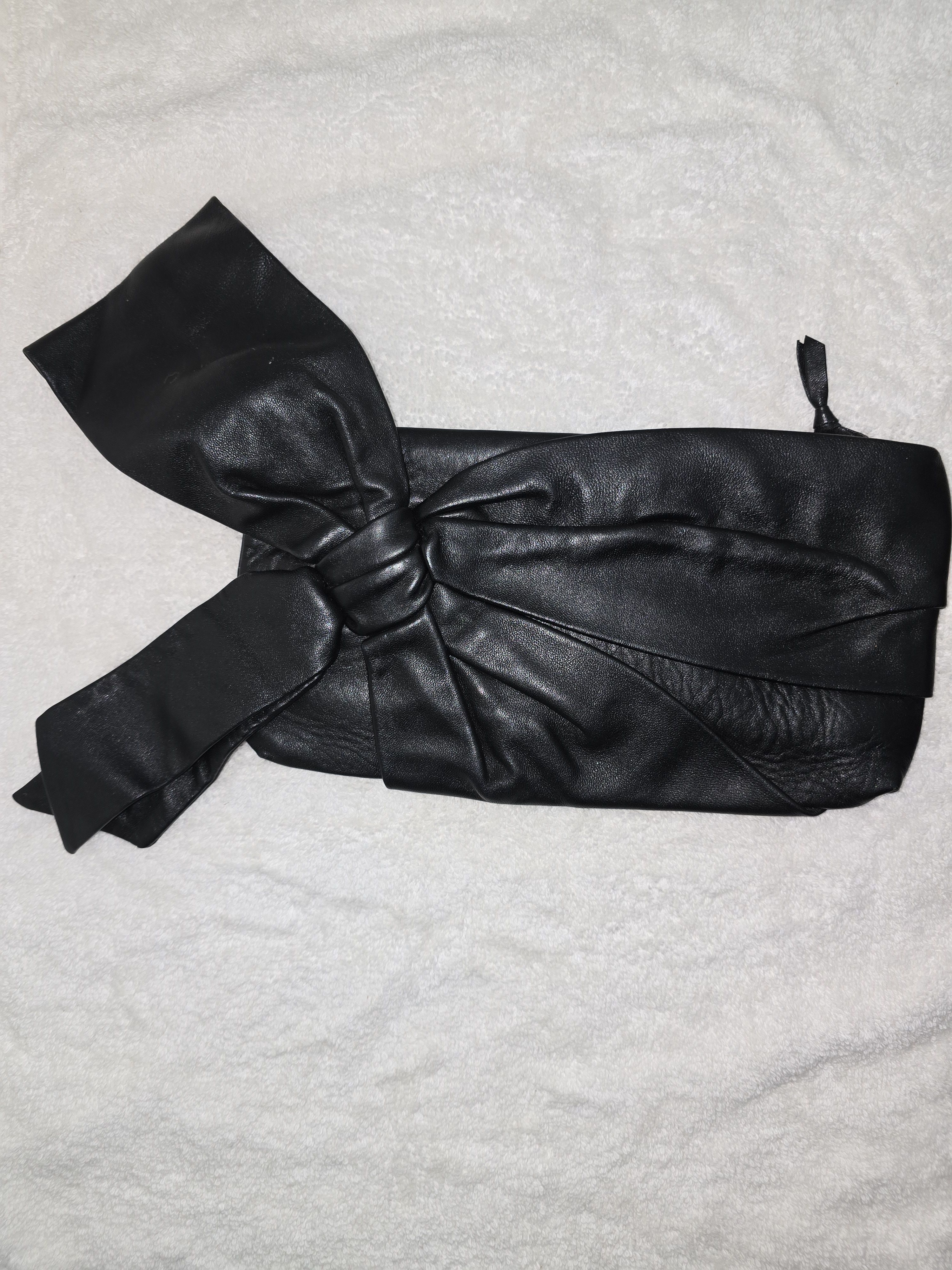 Valentino Valentino Leather Ribbon clutch bag Size ONE SIZE - 1 Thumbnail