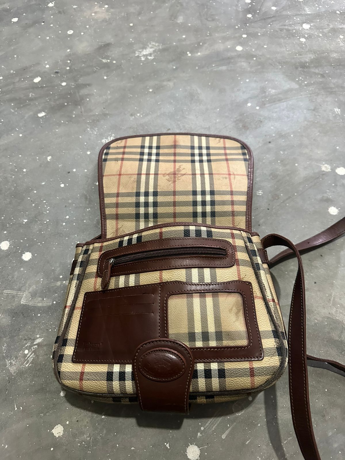 Burberry × Vintage Vintage Burberry Nova Check Crossbody/ Sling Bag Size ONE SIZE - 10 Thumbnail
