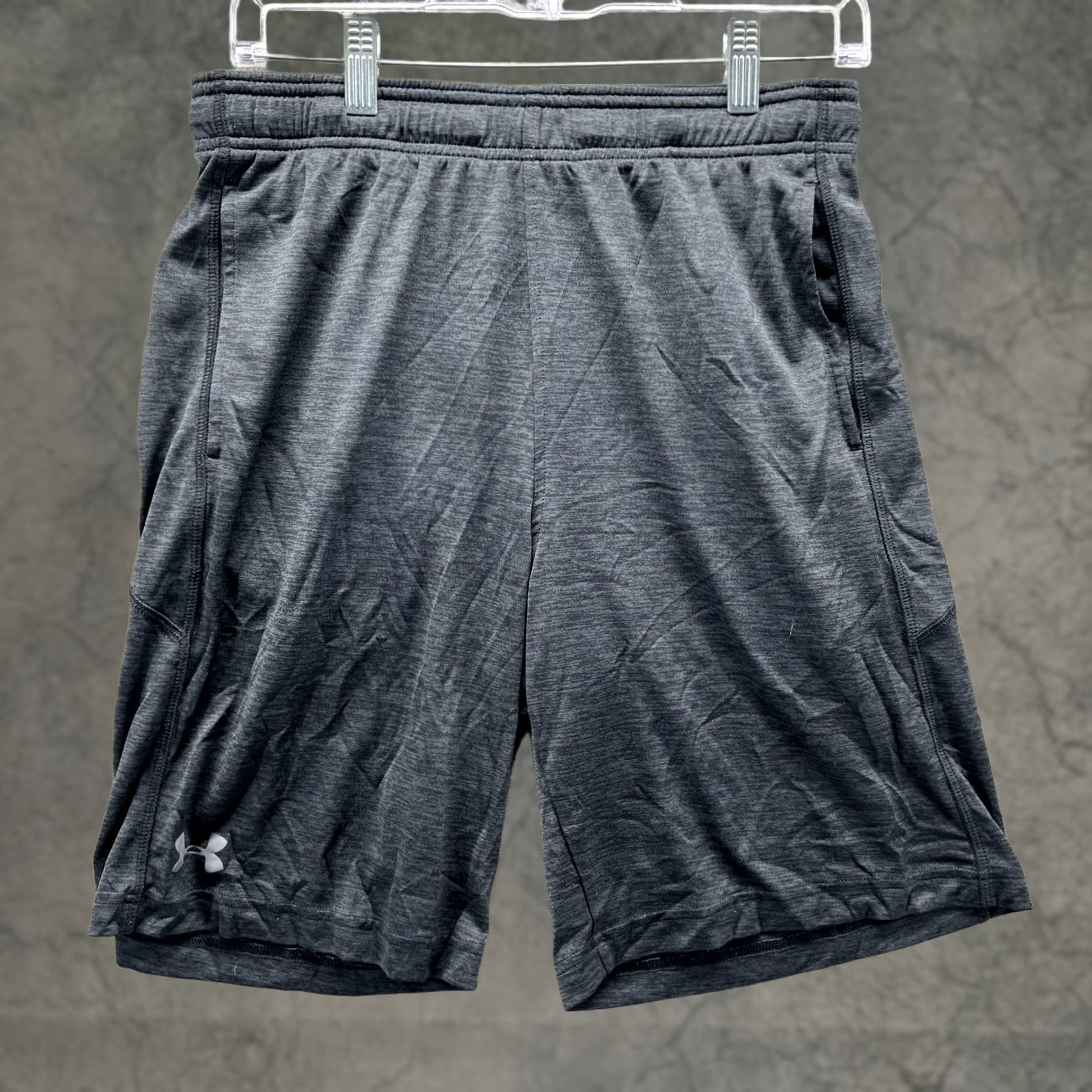 Under Armour Under Armour Shorts Mens Medium Gray HeatGear Athletic Running Training 9 Inseam Size US 31 - 1 Thumbnail