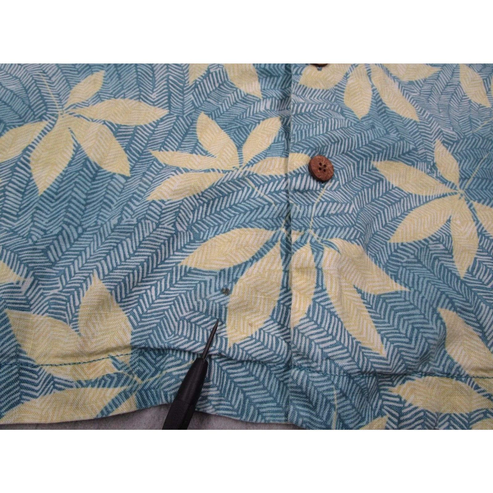 Tommy Bahama VINTAGE Tommy Bahama Mens Extra Large Blue Floral Linen Short Sleeve Button Up Shirt Size US XL / EU 56 / 4 - 5 Thumbnail