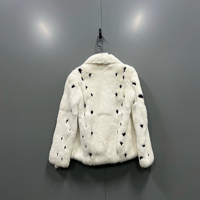 Saint Laurent Paris Saint Laurent Paris Saint Laurent Spotted Fur Coat Size 36 Size US S / EU 44-46 / 1 - 2 Thumbnail