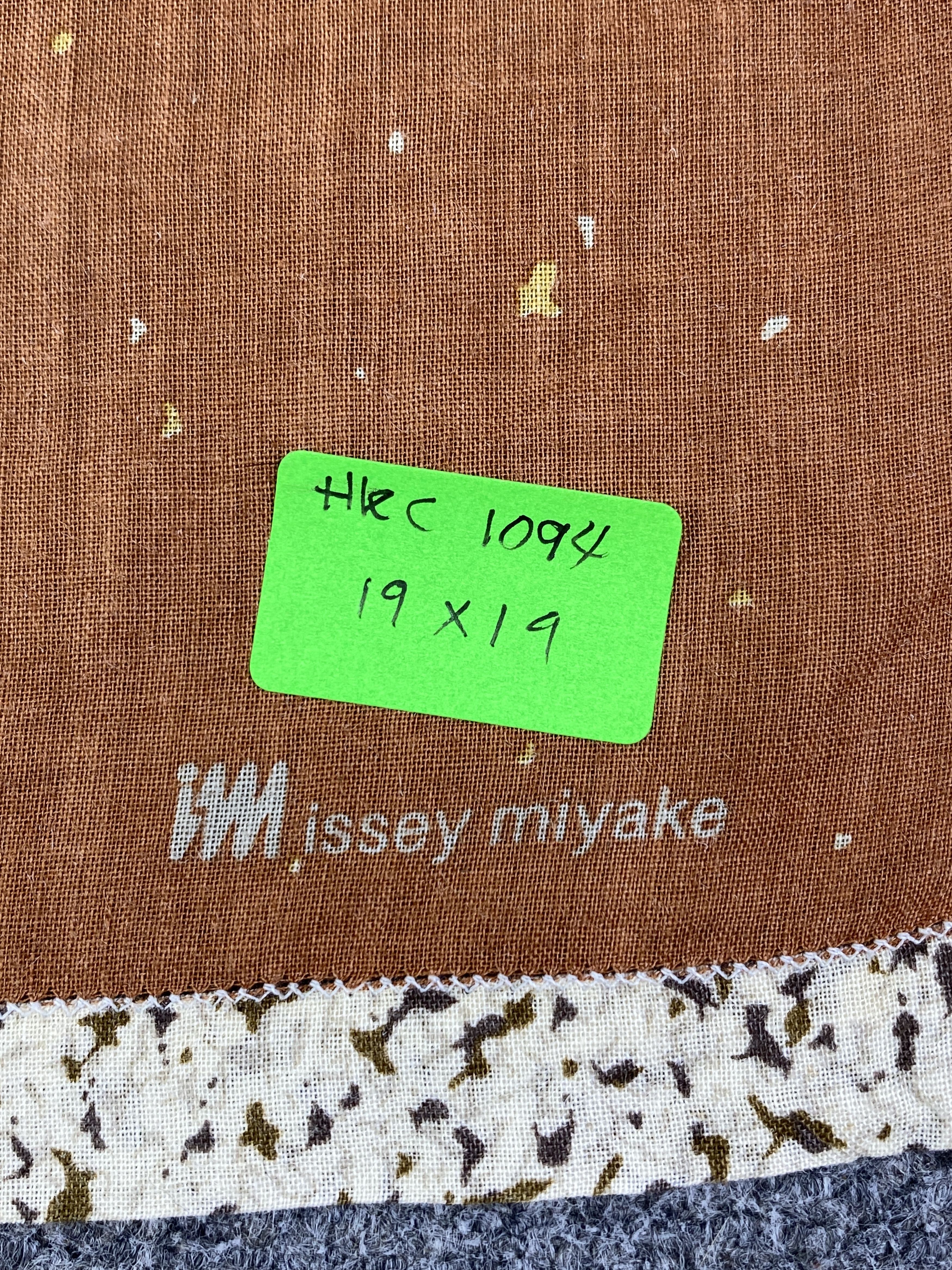 Issey Miyake Vintage Issey Miyake Handkerchief / Neckerchief HKC1094 Size ONE SIZE - 9 Thumbnail