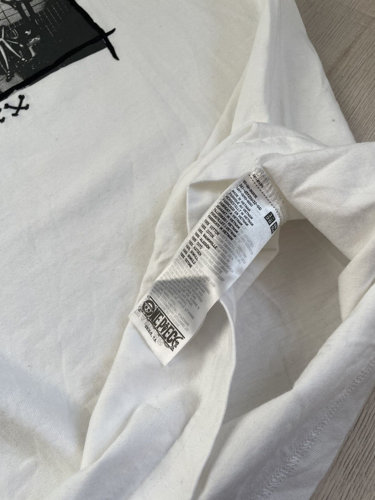 One Piece × Uniqlo Rare One Piece Uniqlo UT Archive King Of Pirates Anime Tee Size US M / EU 48-50 / 2 - 10 Thumbnail