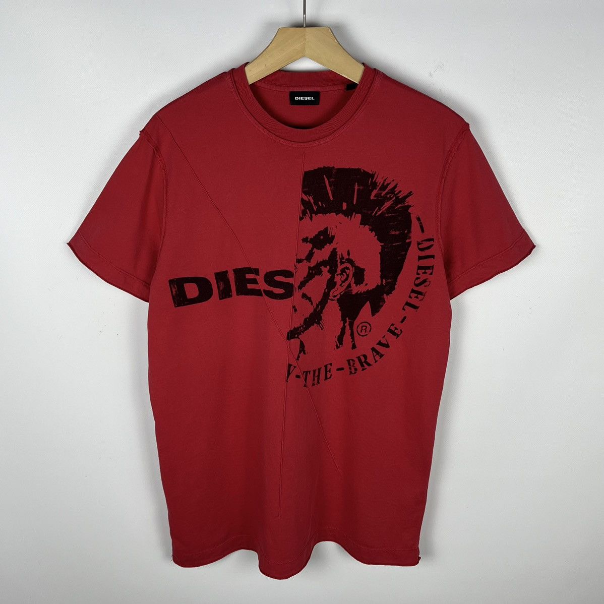 Diesel Vintage Diesel “die” big logo T Shirt 90’s Size US L / EU 52-54 / 3 - 1 Thumbnail