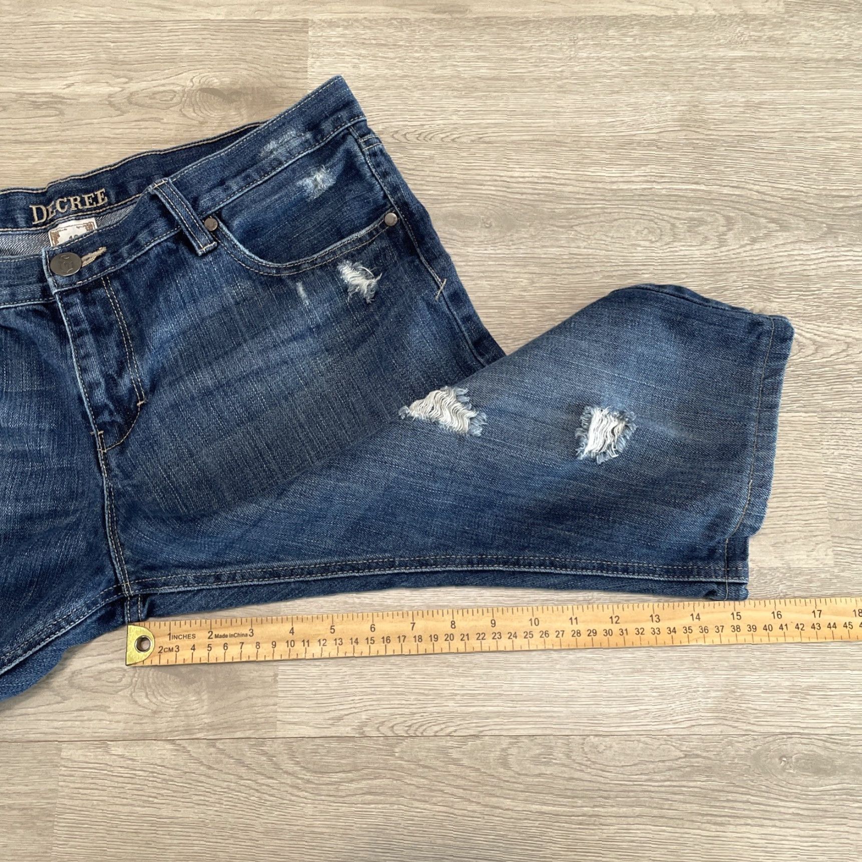 Decree VINTAGE Decree Boyfriend Jeans Distressed Capris Juniors Size 13 Blue Women's Size 34" / US 12 / IT 48 - 7 Thumbnail