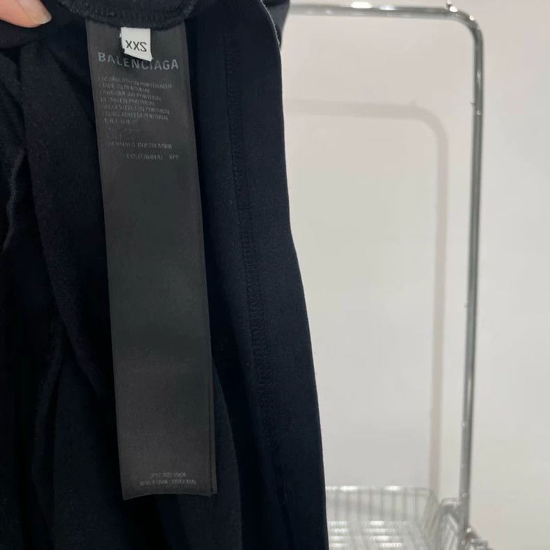 Balenciaga Balenciaga WFP letter short sleeve Size US XXS / EU 40 - 6 Thumbnail
