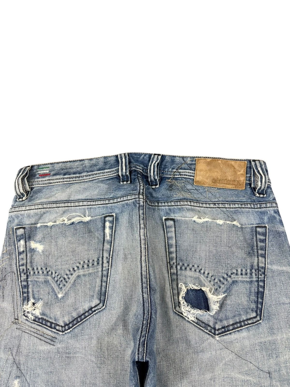Other Vintage Italy Diesel Viker Faded Wash Distress Loose Jeans Size US 33 - 7 Thumbnail