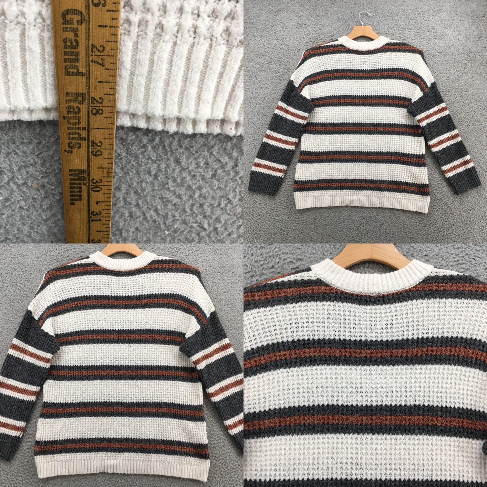 American Eagle Outfitters American Eagle Outfitters Crew Neck Sweater Mens S White Striped Pullover Knit Size US S / EU 44-46 / 1 - 8 Thumbnail