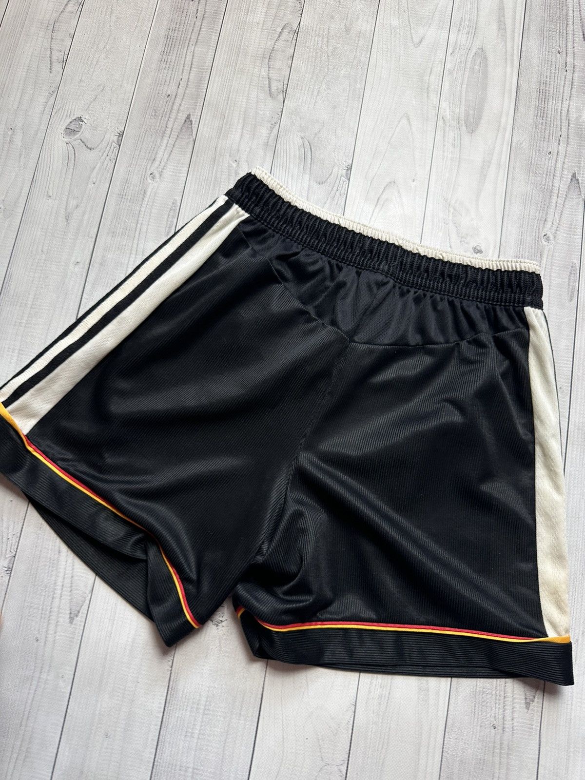 Adidas × Vintage Vintage adidas Deutschland soccer shorts size M rare Size US 32 / EU 48 - 6 Thumbnail