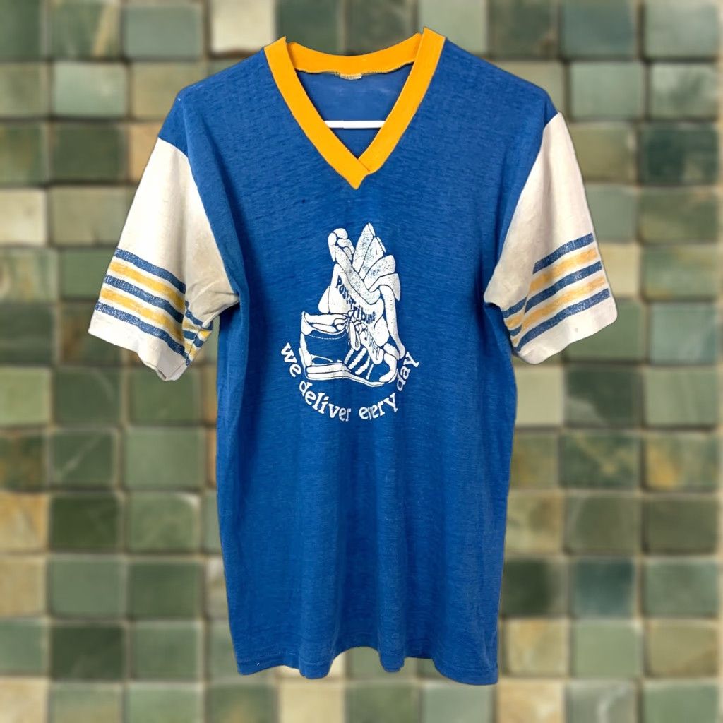 Vintage VINTAGE We Deliver Every Day Blue V-Neck Ringer T-Shirt Unbranded Unisex Adults L Short Sleeve Chest 39" Mens Womens Boys Girls Size US L / EU 52-54 / 3 - 1 Thumbnail