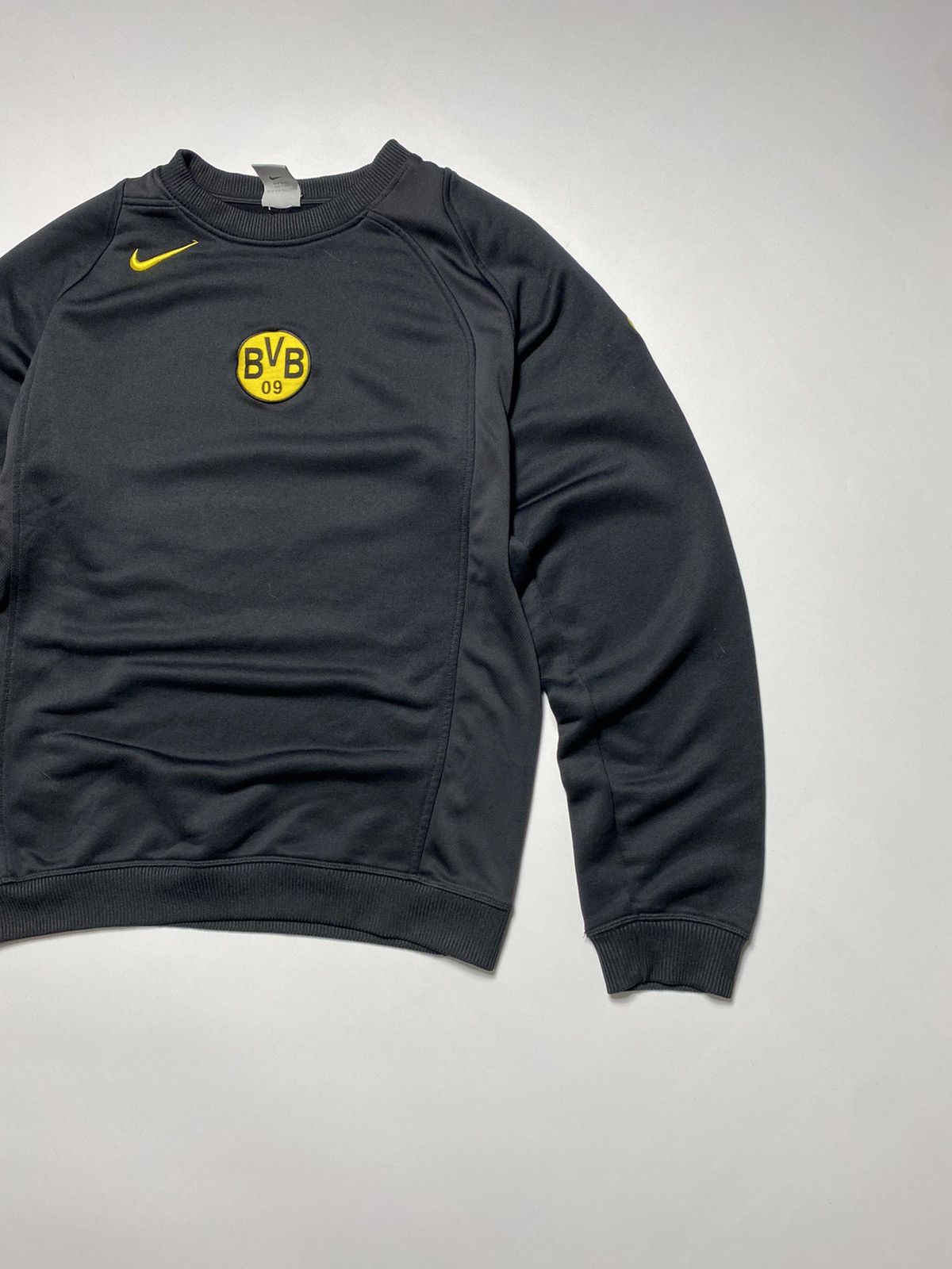 Nike × Vintage Vintage Nike Bvb Borussia central logo soccer sweatshirt Size US S / EU 44-46 / 1 - 4 Thumbnail