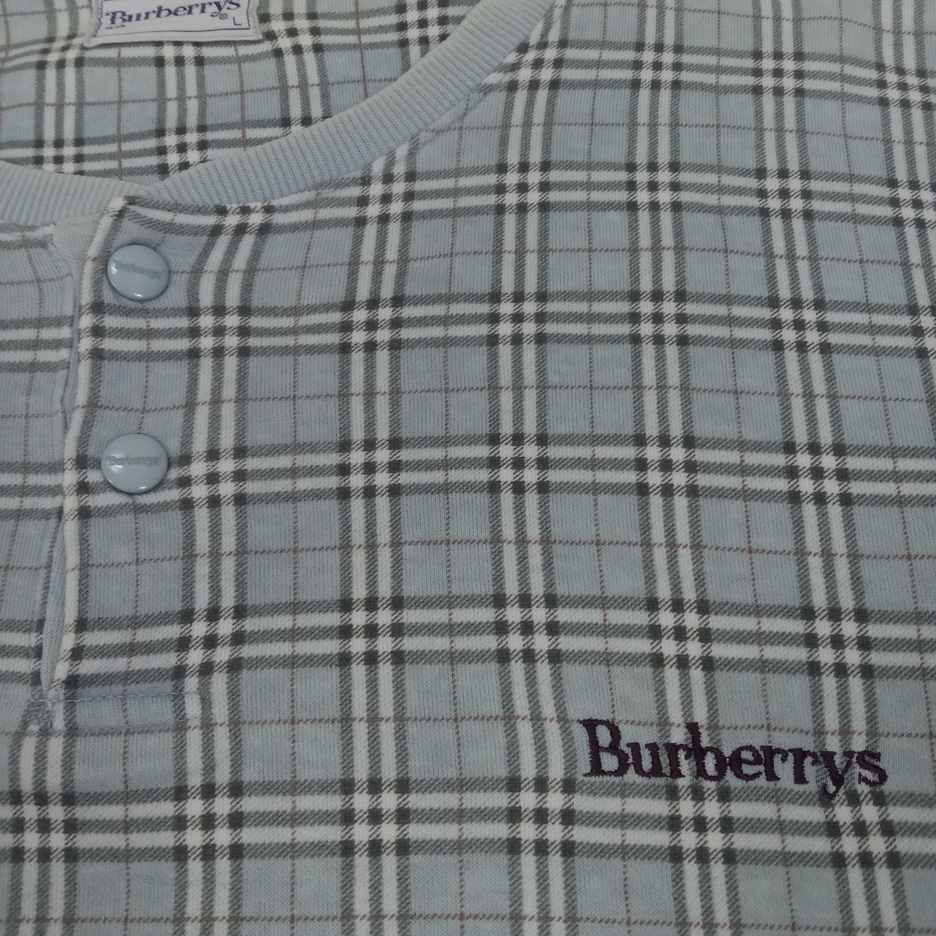 Burberry × Vintage Burberrys Small Spell Out Design Sweatshirt Size US L / EU 52-54 / 3 - 6 Thumbnail