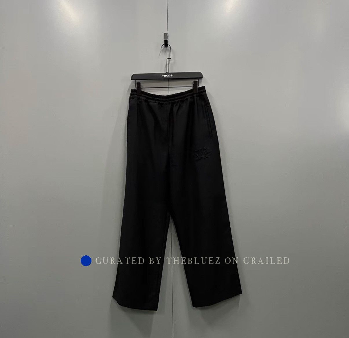 Louis Vuitton Stylish Black Embroidered Logo Trousers Size US 32 / EU 48 - 1 Thumbnail